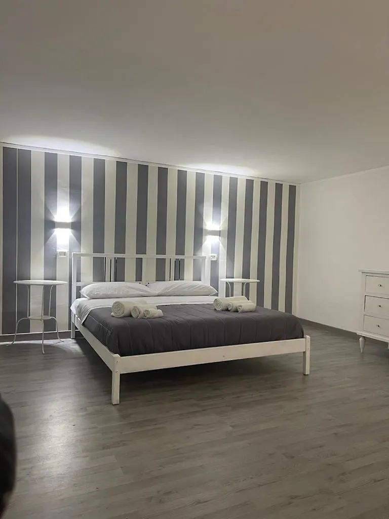 Casa Gerolomini Apartment Naples 0*,  Italy